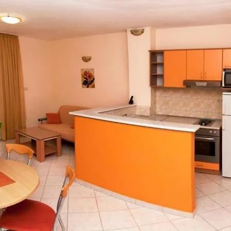 Apartman Sasa In Komarna